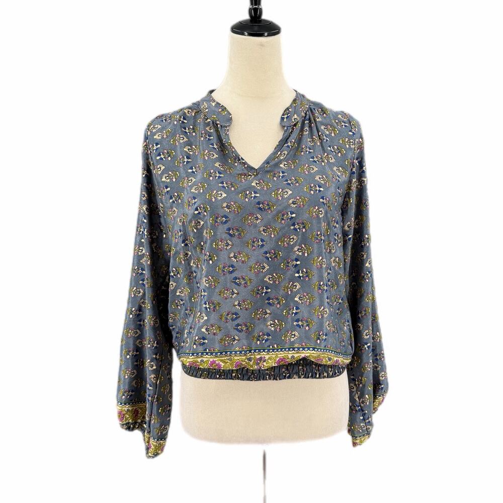Cienna Gray Floral Silk Blend Smocked Waist Boho Feminine Hippiecore Blouse Top